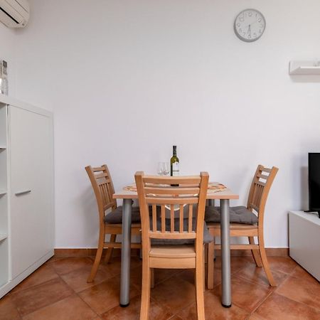 Apartments Manuela Pula Extérieur photo